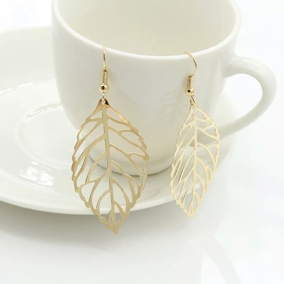 Boho Leaf Cut Out Indie Dangle Minimalist Earrings - Picture 2 of 12